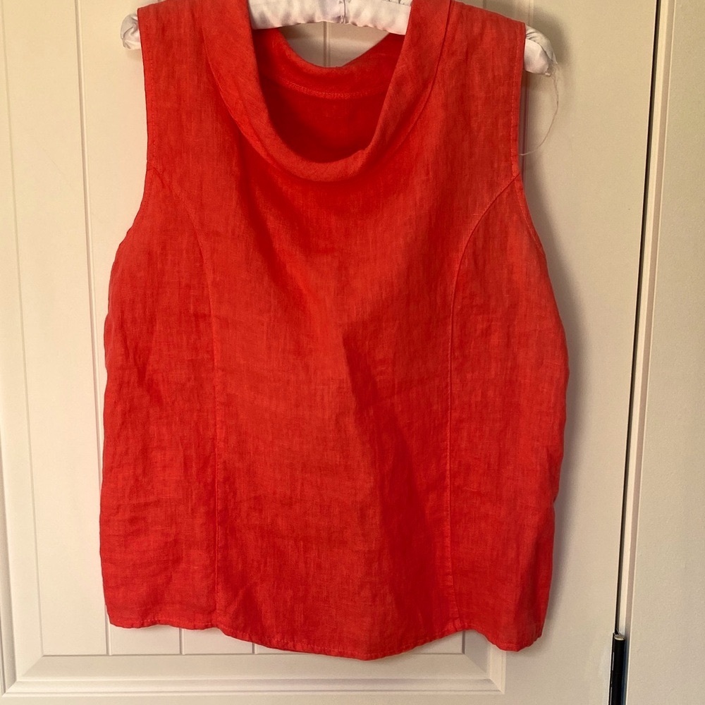 New Sleeveless Coral Linen Top OS